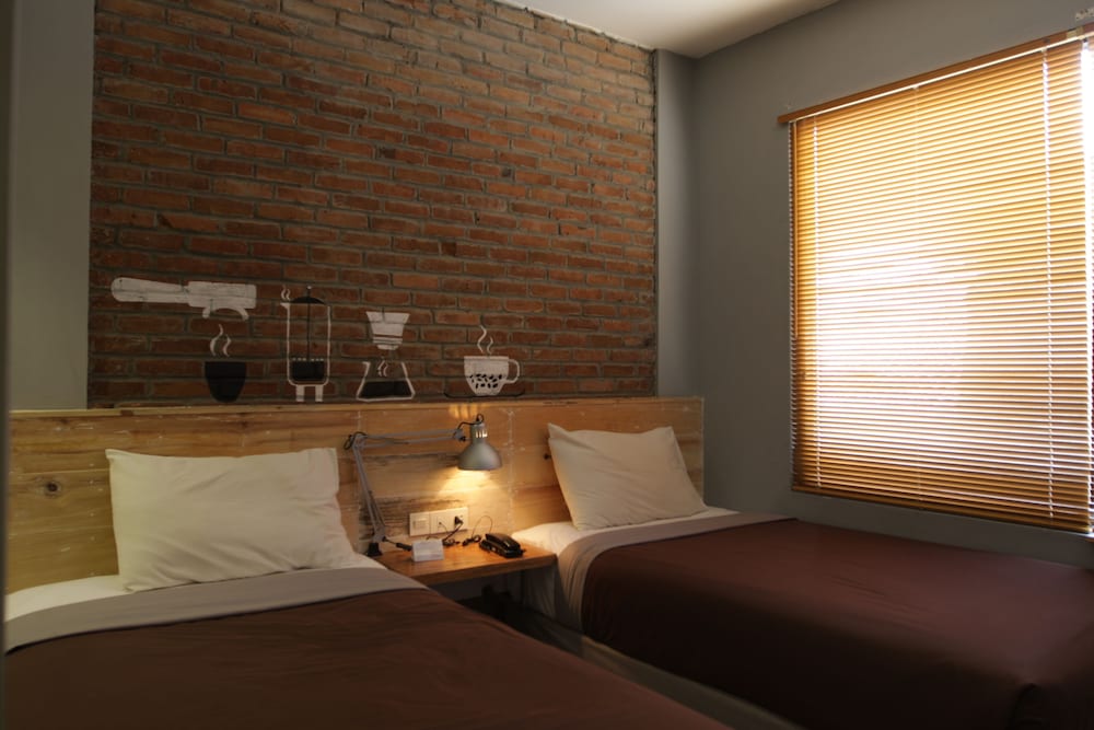 Summerbird - Bed And Brasserie 23/63