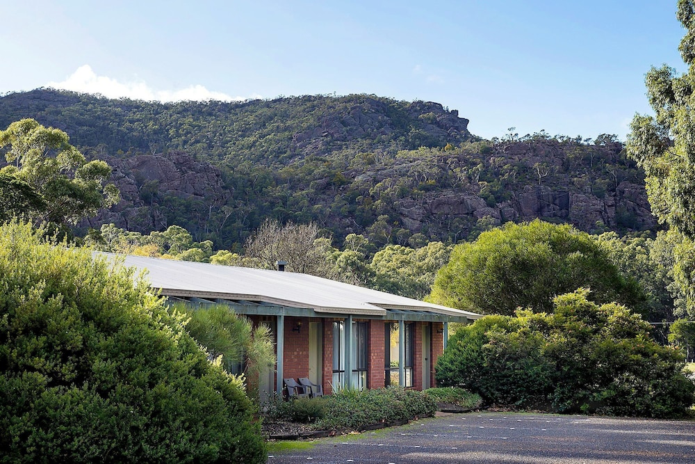 Pinnacle Holiday Lodge 2/52
