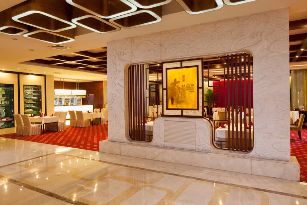 Lobby at GRAND SKYLIGHT CATIC HOTEL, BEIJING