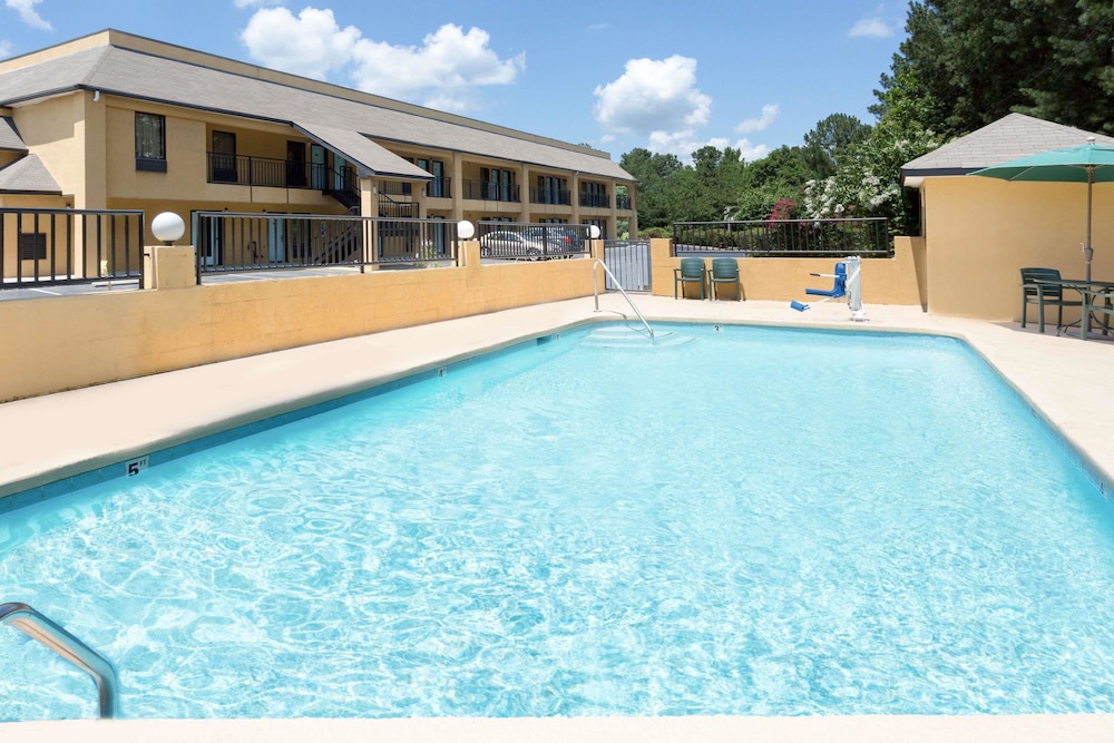 Days Inn By Wyndham Biscoe 3/17