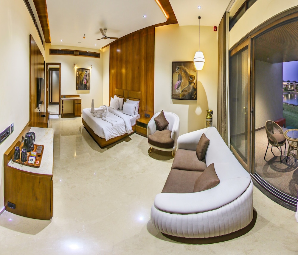 Araiya Gir A Mavintara Resort 18/62