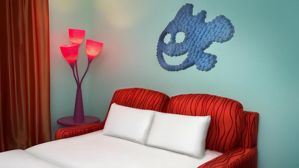 Finding Nemo, Family, Suite, Queen Bed, Sofa، Disneys Art of Animation Resort 2/3