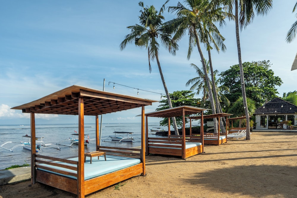 New Sunari Lovina Beach Resort (ex Kutus Kutus Sunari Beach Resort) in Buleleng