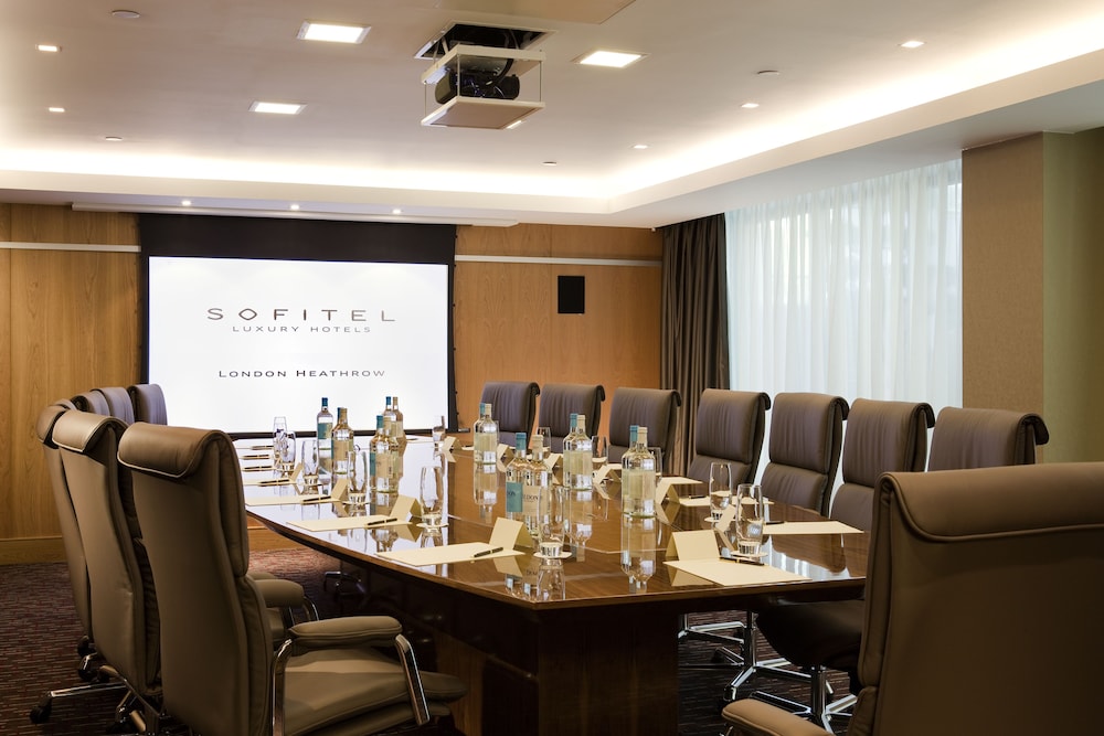 Sofitel London Heathrow 40/50