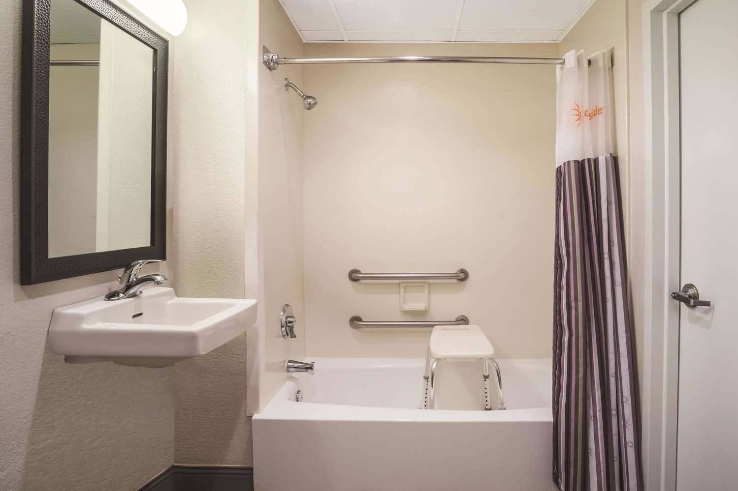 La Quinta Inn & Suites by Wyndham Minneapolis Bloomington W 52/52
