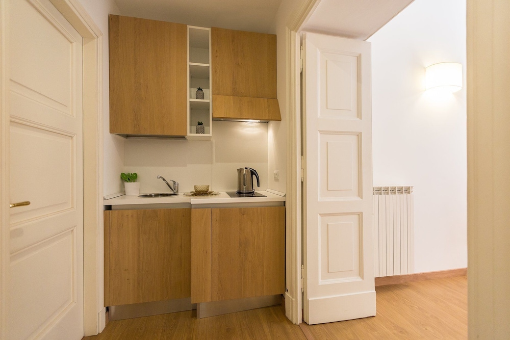 Prestigious Apartment Via Barberini 5/50