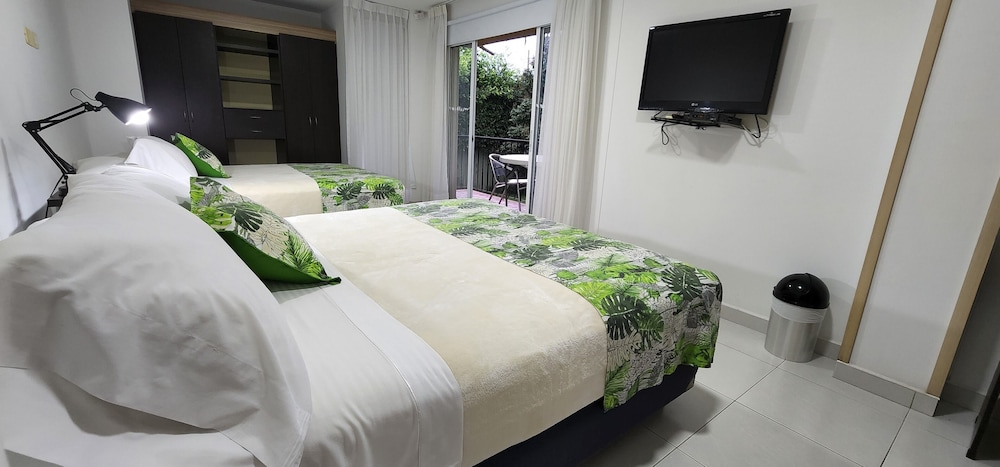 SUPERIOR, TWIN BEDS