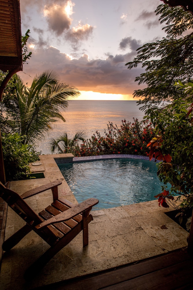 Calabash Cove Resort And Spa - Adults Only 28/38