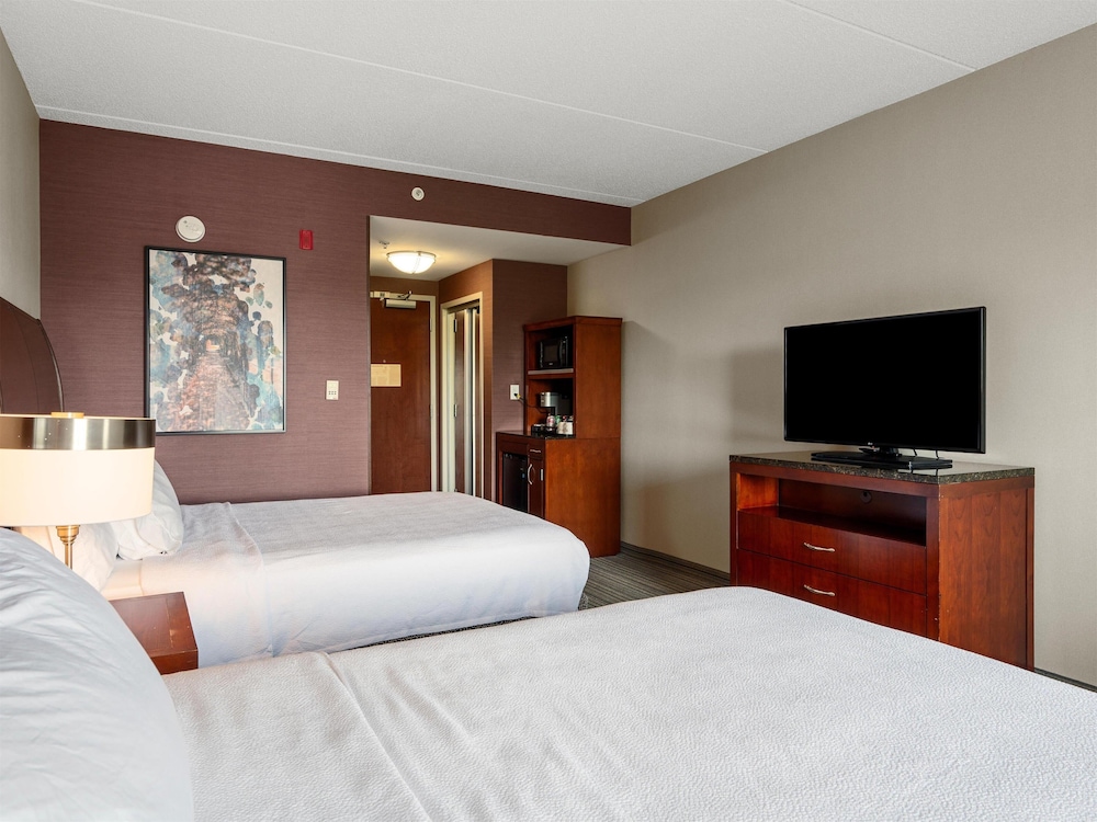 Evolution, 2 Queen Beds، Hilton Garden Inn Winchester 4/9