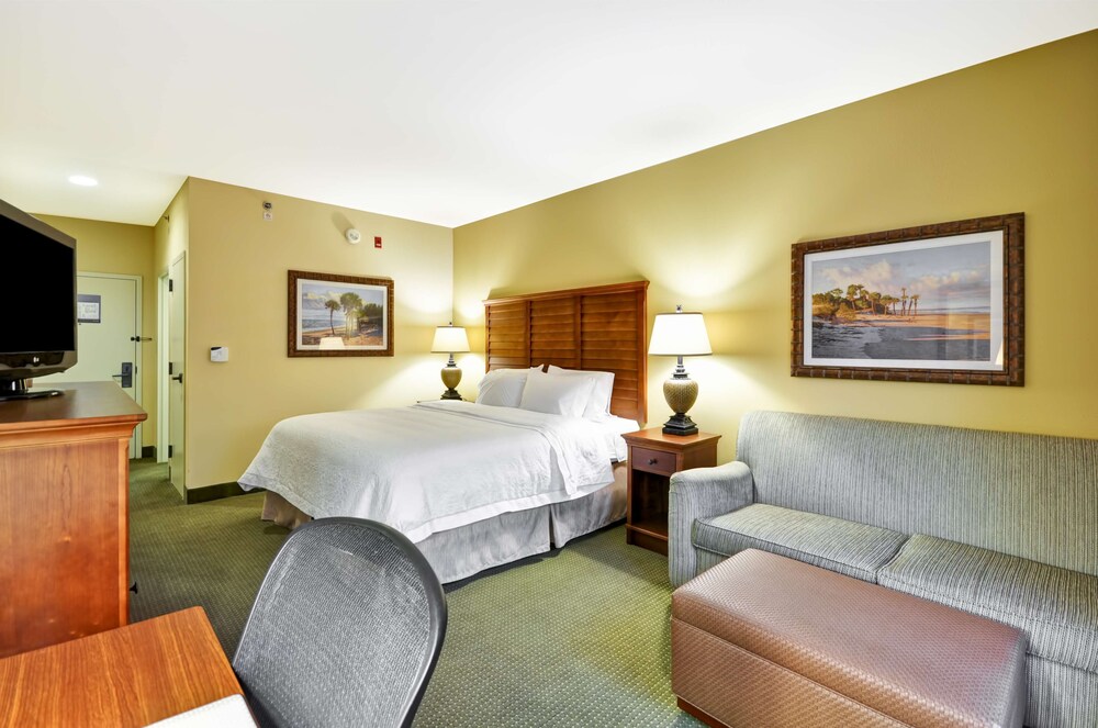 Hampton Inn Suites Charleston 16/48