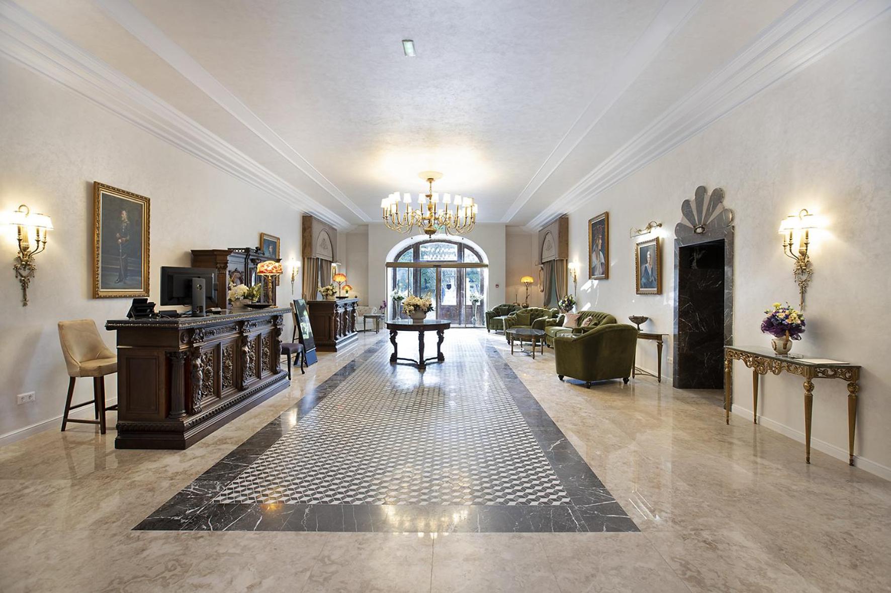 Hotel Caraiman 10/50
