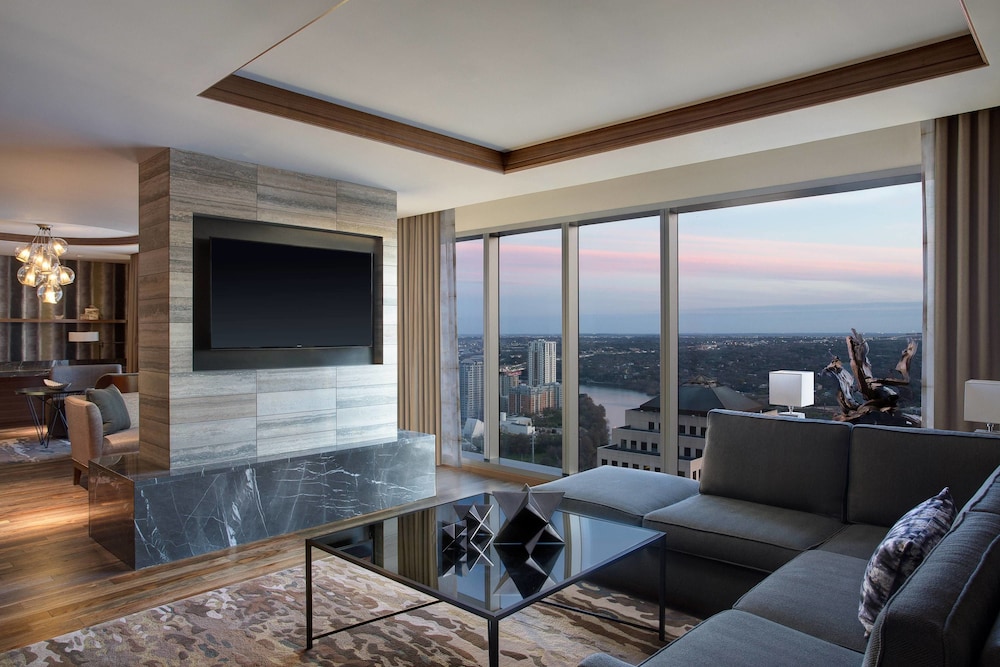 JW MARRIOTT AUSTIN 56/75