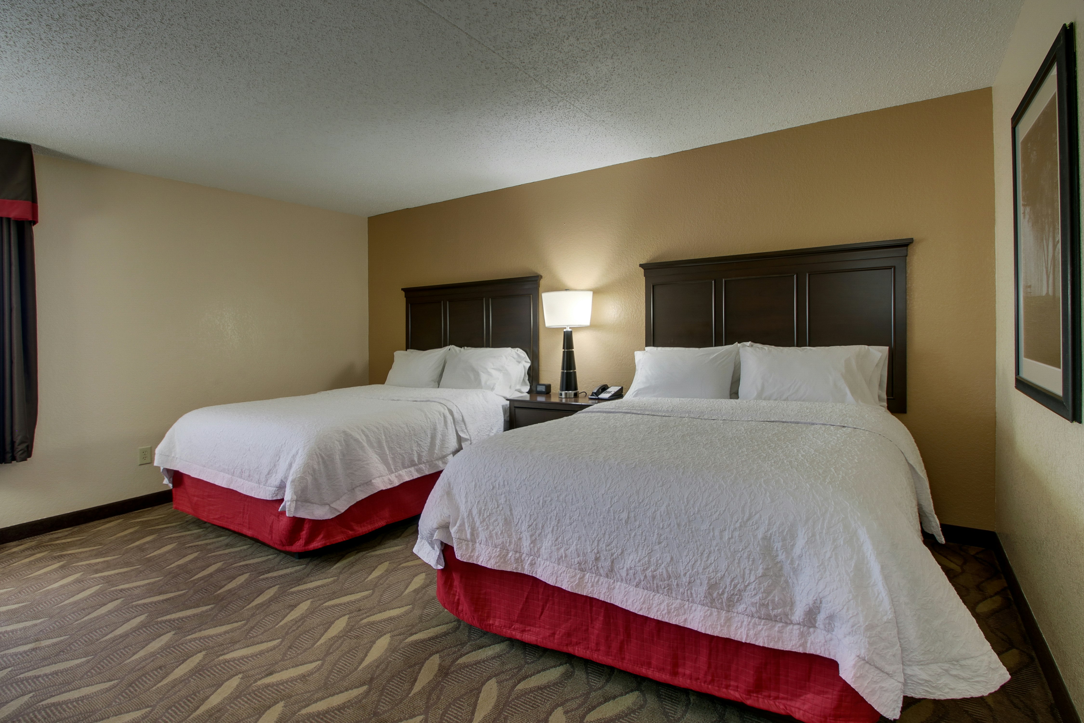 Hampton Inn Lebanon, MO 30/56
