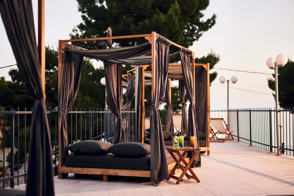 Colentum Resort Murter 4/50