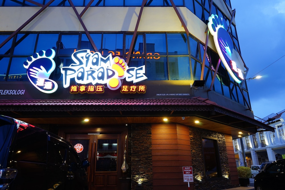 Grand Fc Hotel 6/35