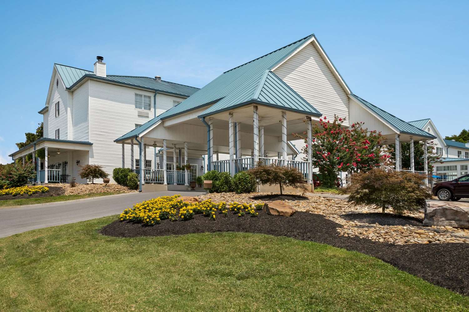 Ramada By Wyndham Pigeon Forge North 54/57