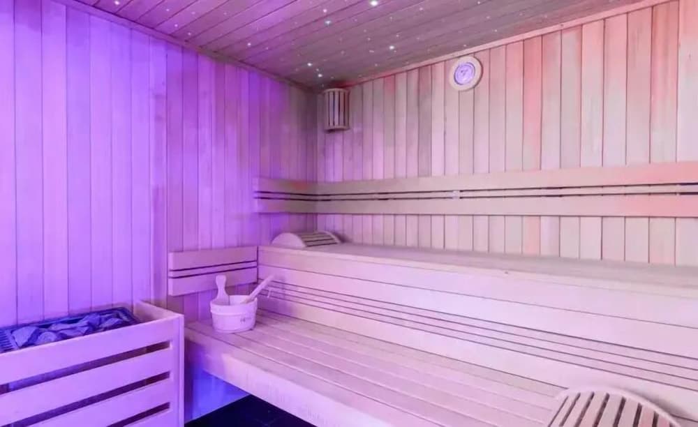 Kyriad Prestige Amiens Poulainville Hotel and SPA 17/40
