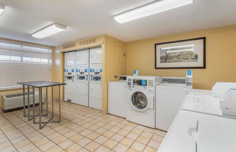 Extended Stay America - Chicago - Lombard - Oakbrook 40/55