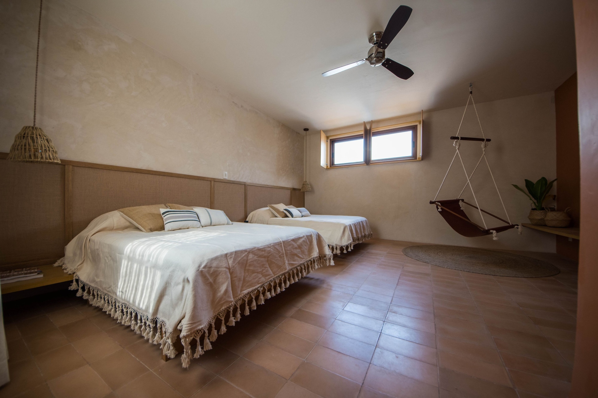 Elite, House, 3 King Beds, 3 Queen Beds