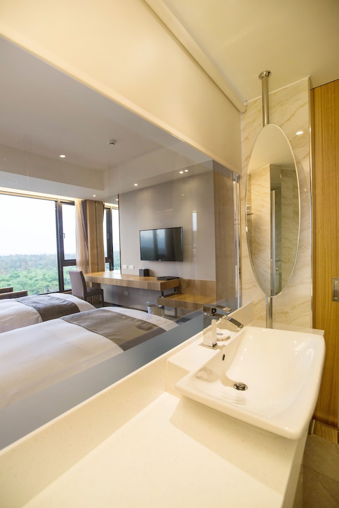 Kai Shen Starlight Hotel 37/62
