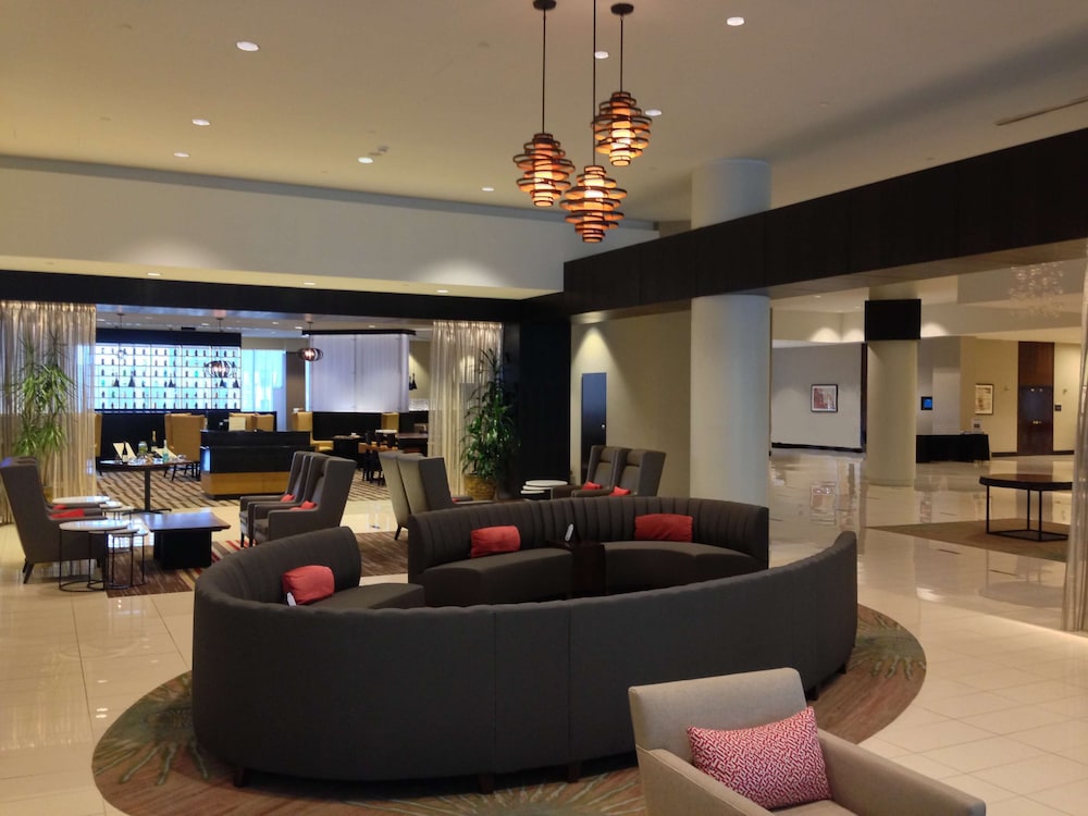Hilton Albany 8/80