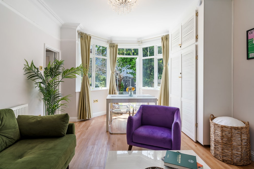 Wimbledon Holiday Lets 22/50