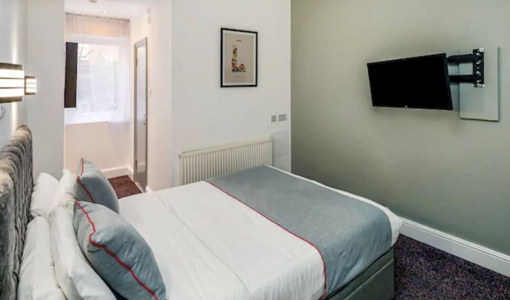 STANDARD, DOUBLE BED