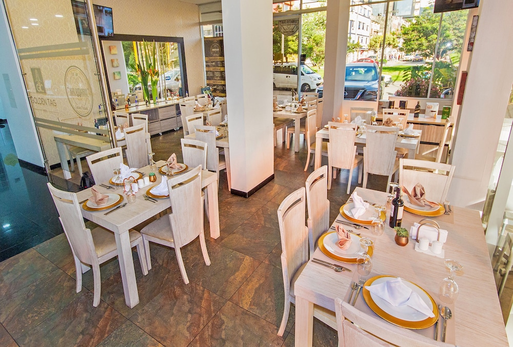 Hotel Boutique City Center 2 35/50