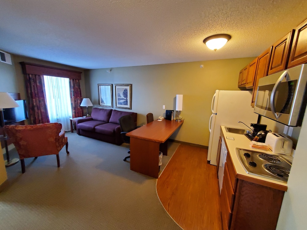 GrandStay Hotel and Conference 31/49