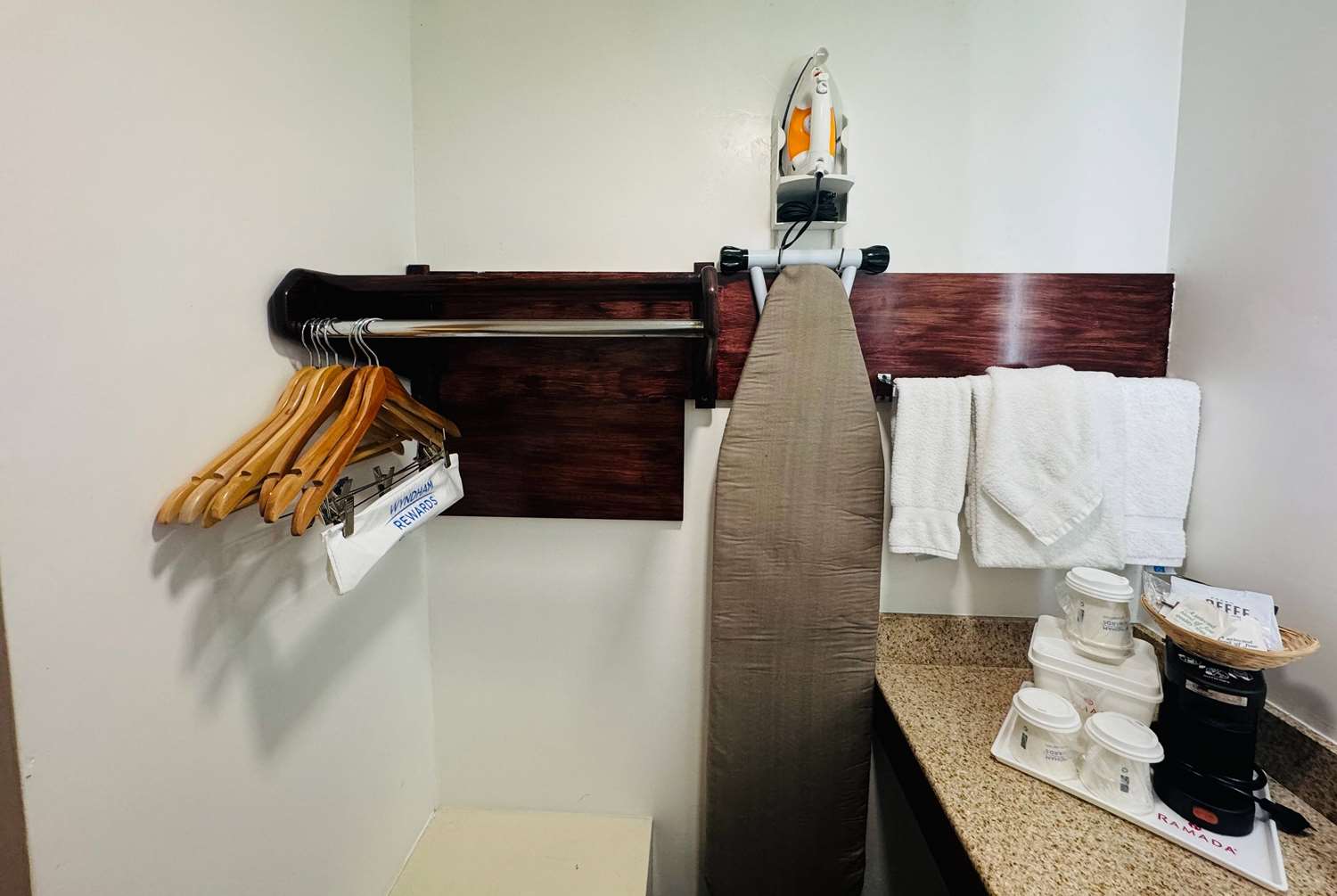 Ramada by Wyndham San Diego Airport 20/42