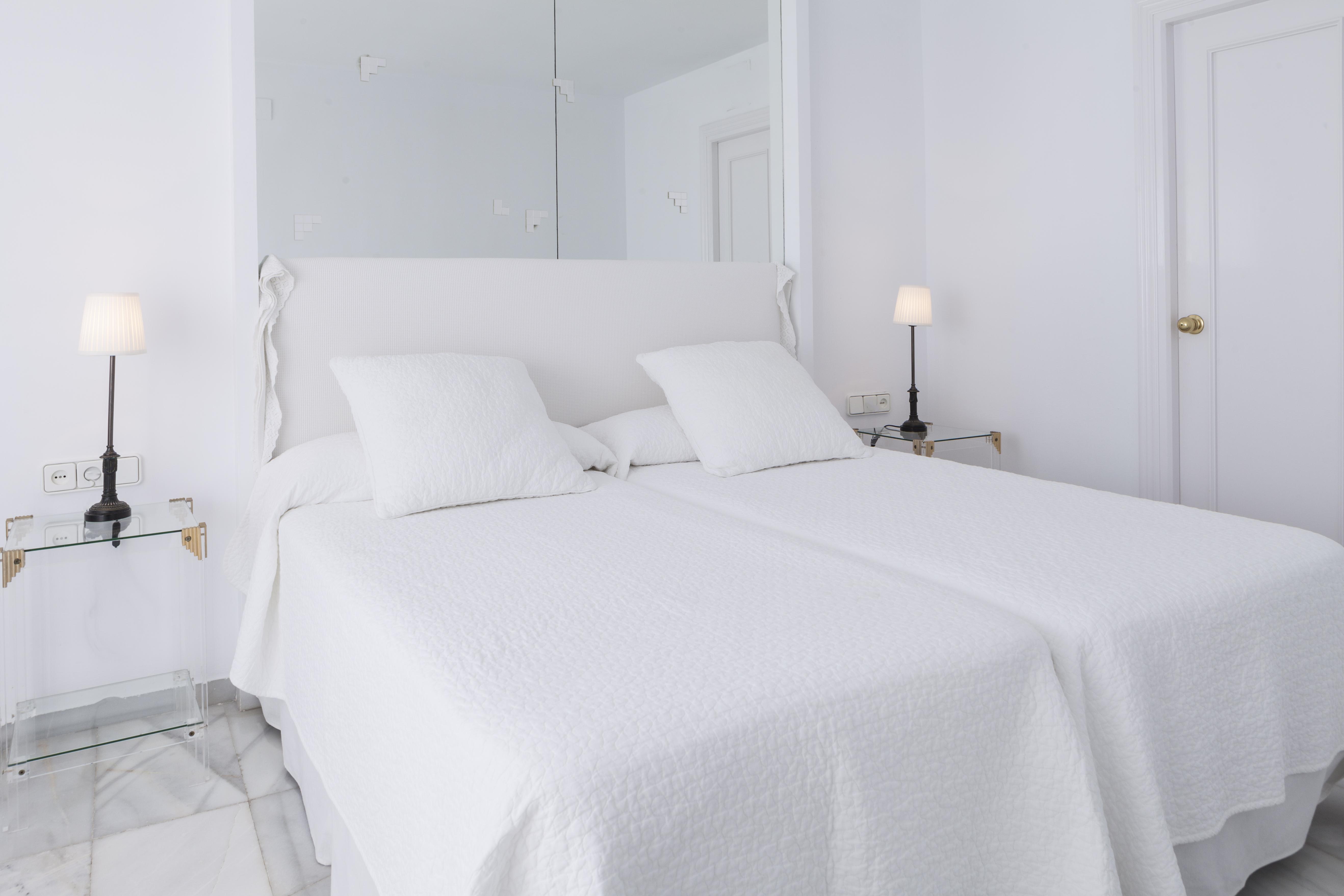 2 Bedrooms, Suite, Balcony or Terrace