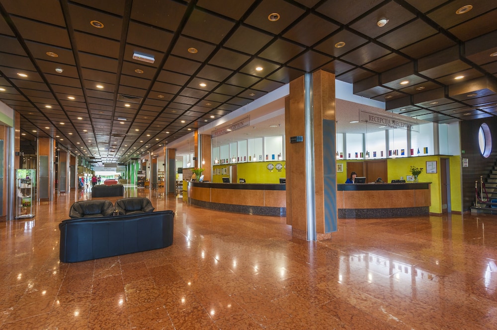 Radin Hotel 2/43