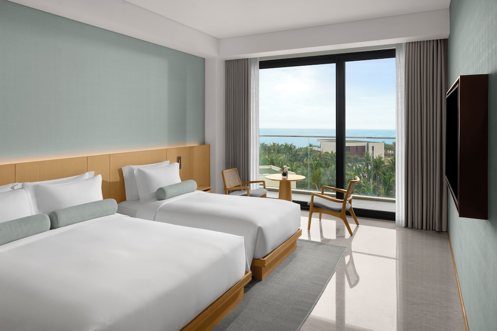 Deluxe Family Twin Ocean View