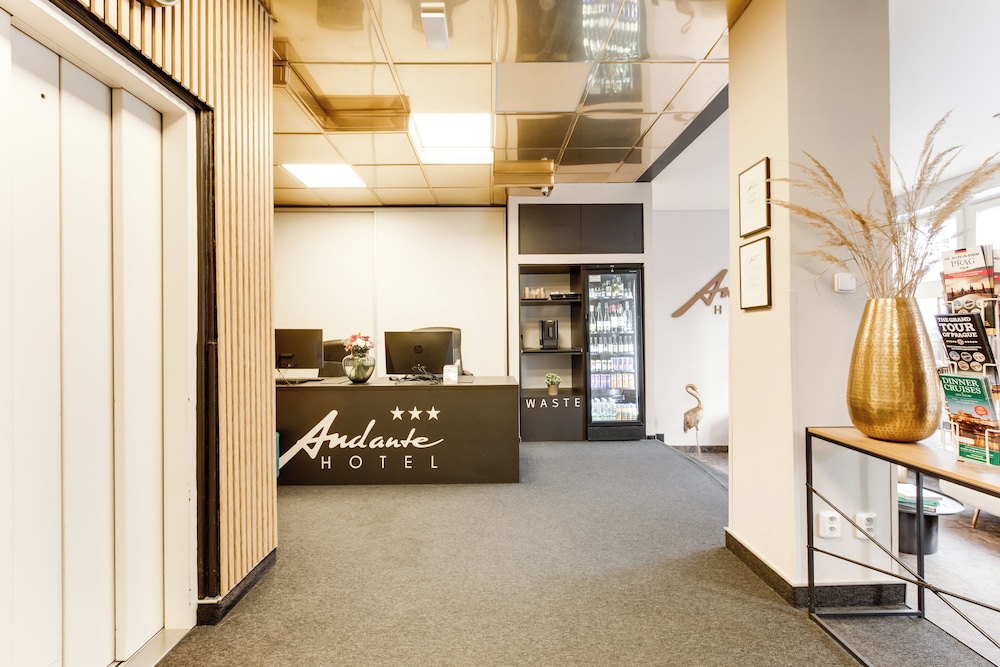 Andante Hotel 8/50