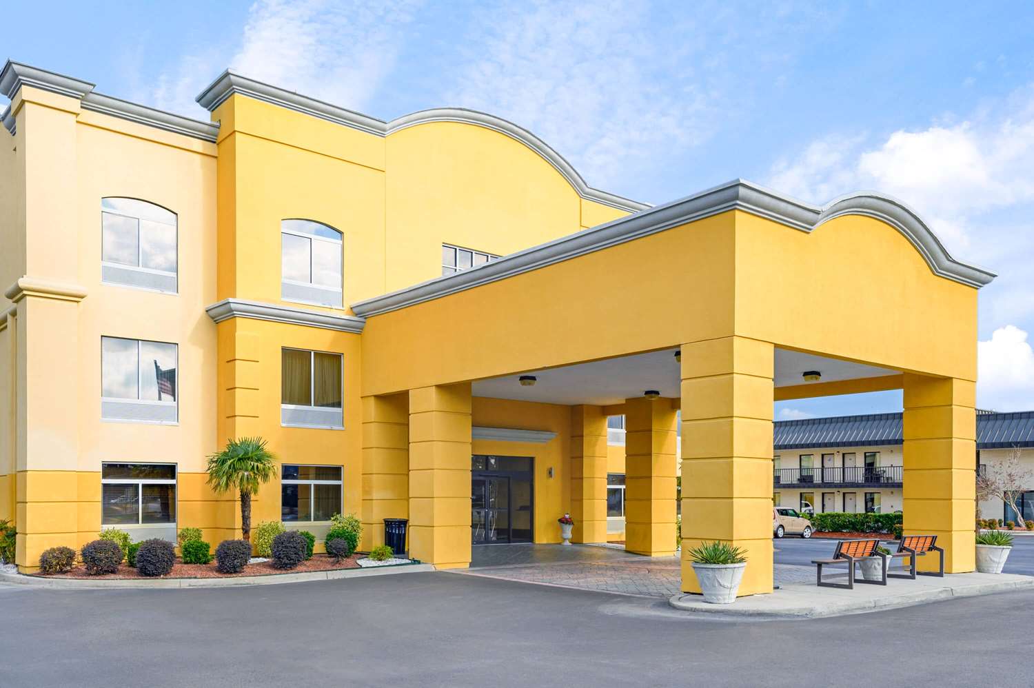La Quinta Inn and Suites by Wyndham Florence 38/47