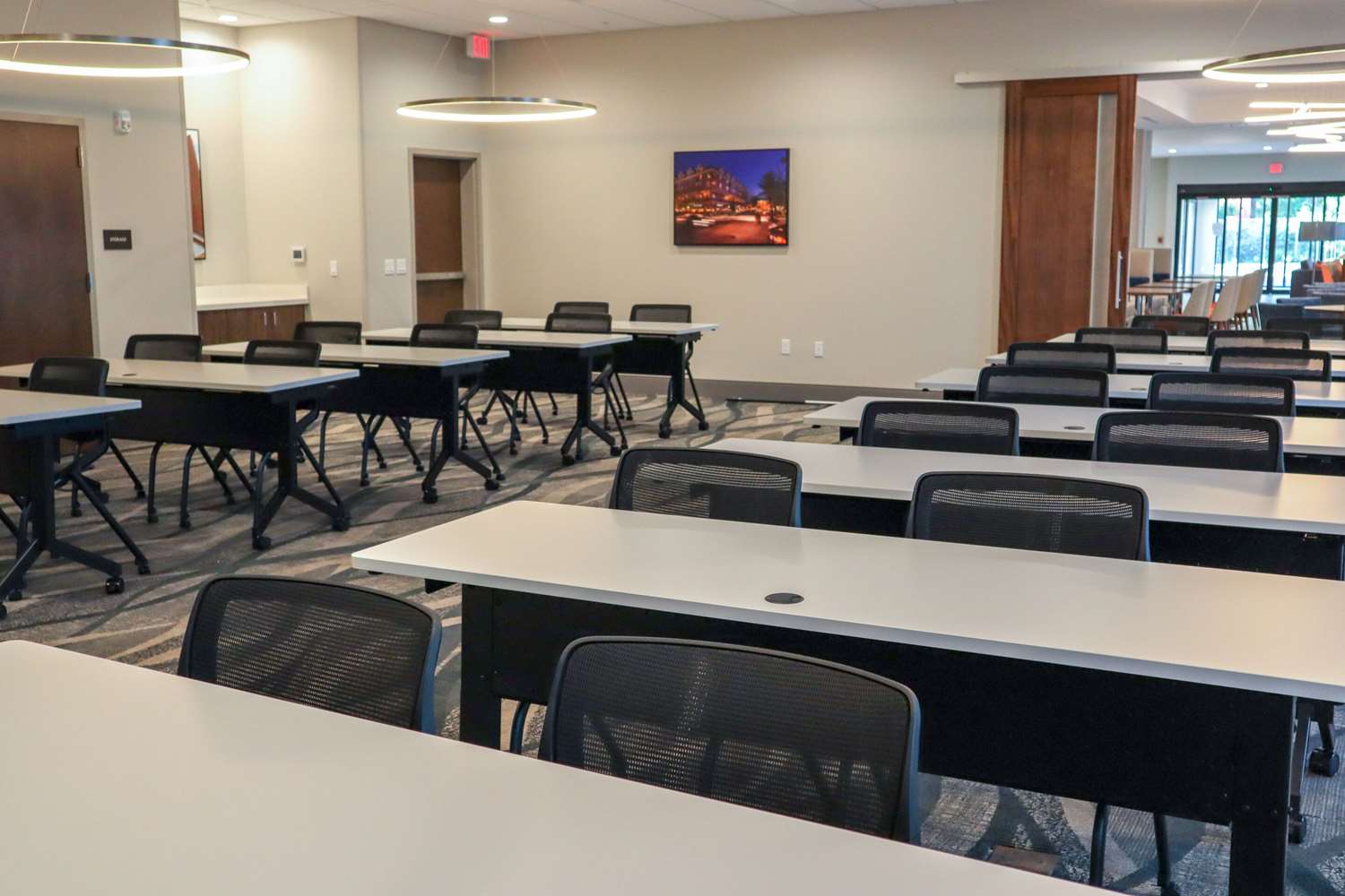 Comfort Suites Gainesville Near University 23/29