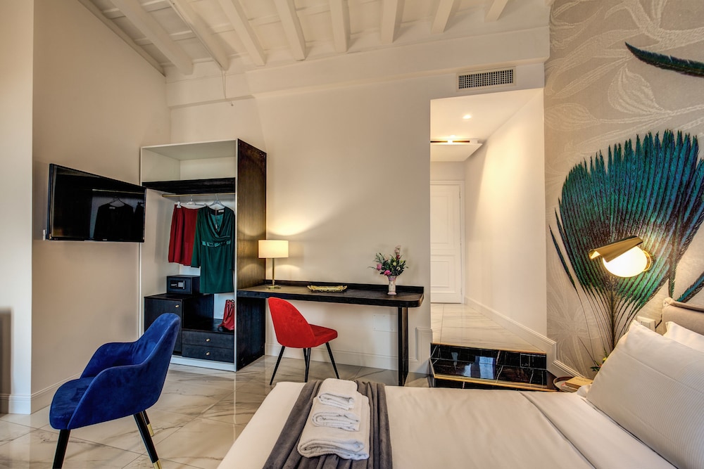 Little Queen Pantheon Residence 24/50