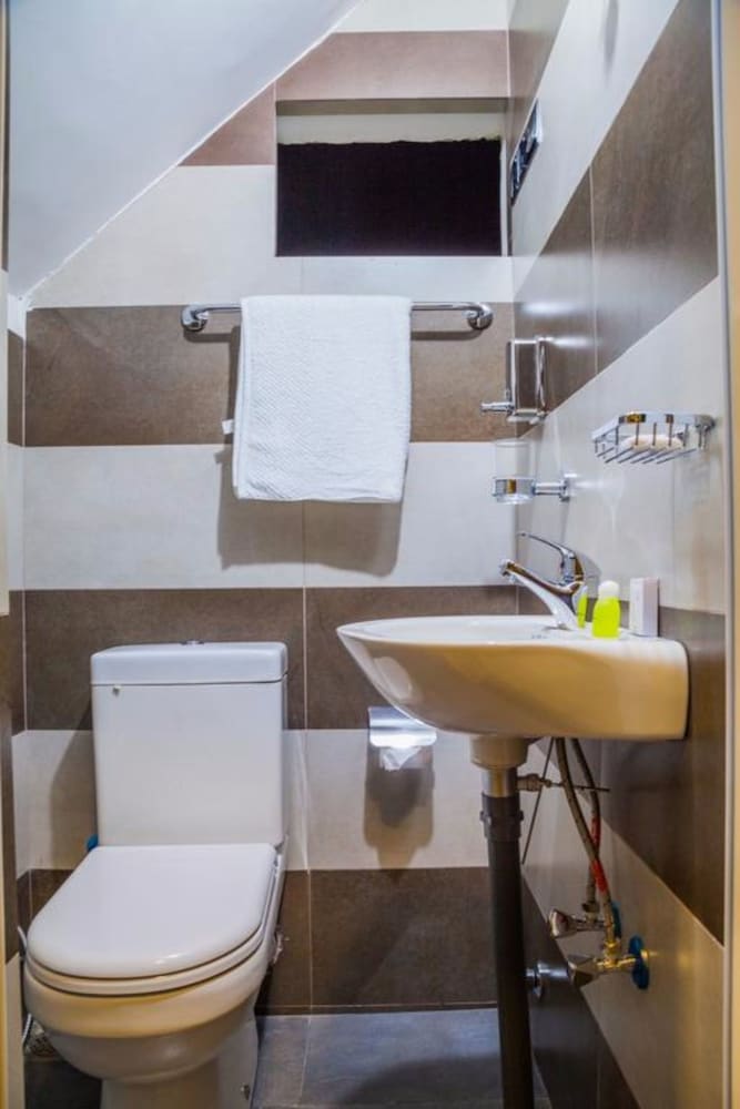 Kandy City Rooms & Hostel 47/50