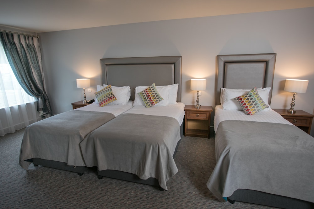 Longcourt Hotel 6/46