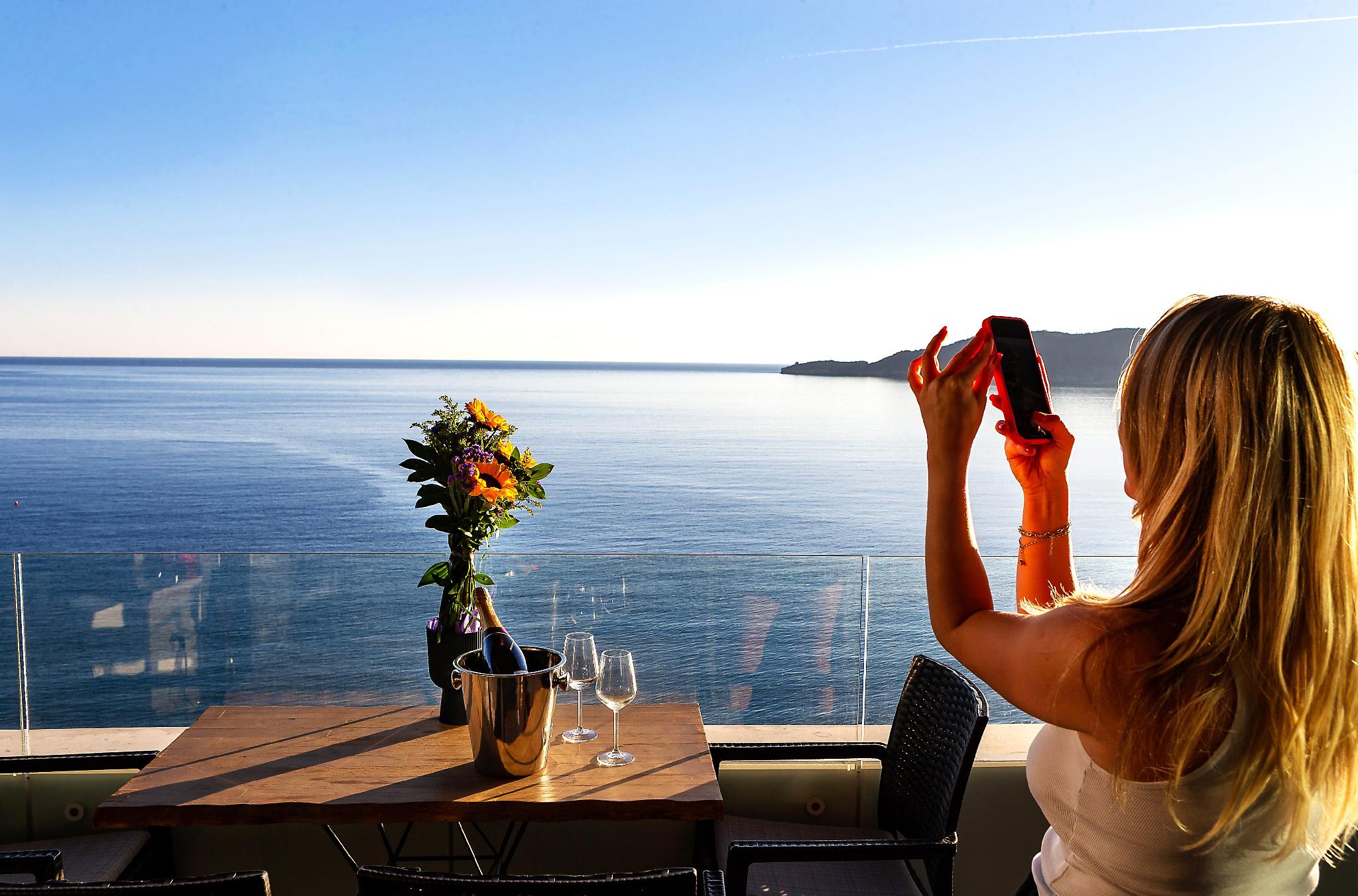 Royalis Suites 28/32
