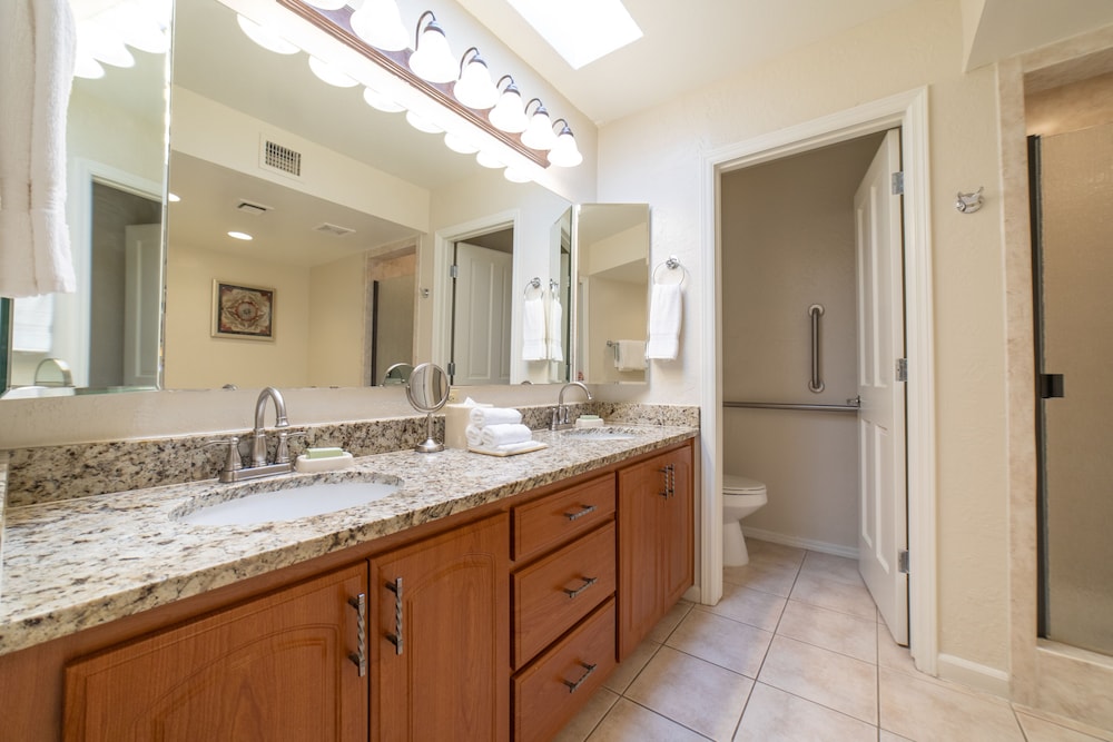 Scottsdale Camelback Resort 16/78