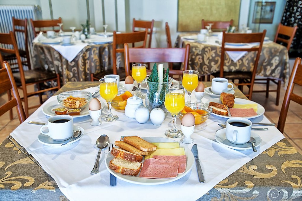 Hotel Anastassiou 30/42