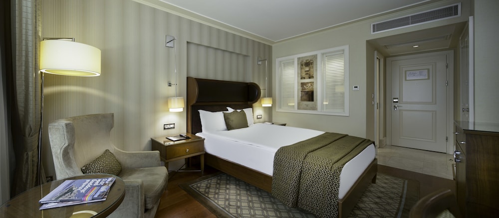 Titanic City Taksim Hotel 13/73