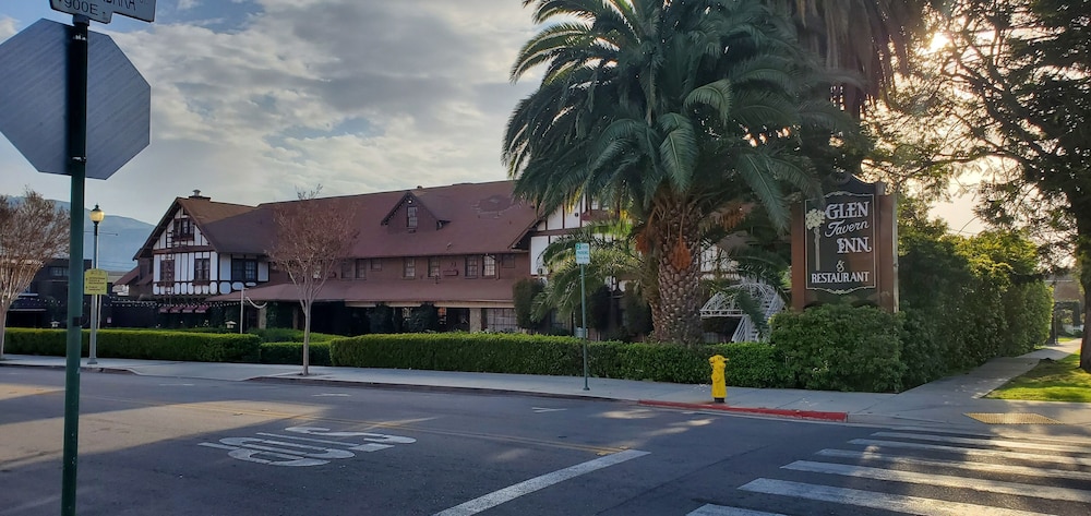 Glen Tavern Inn 51/58