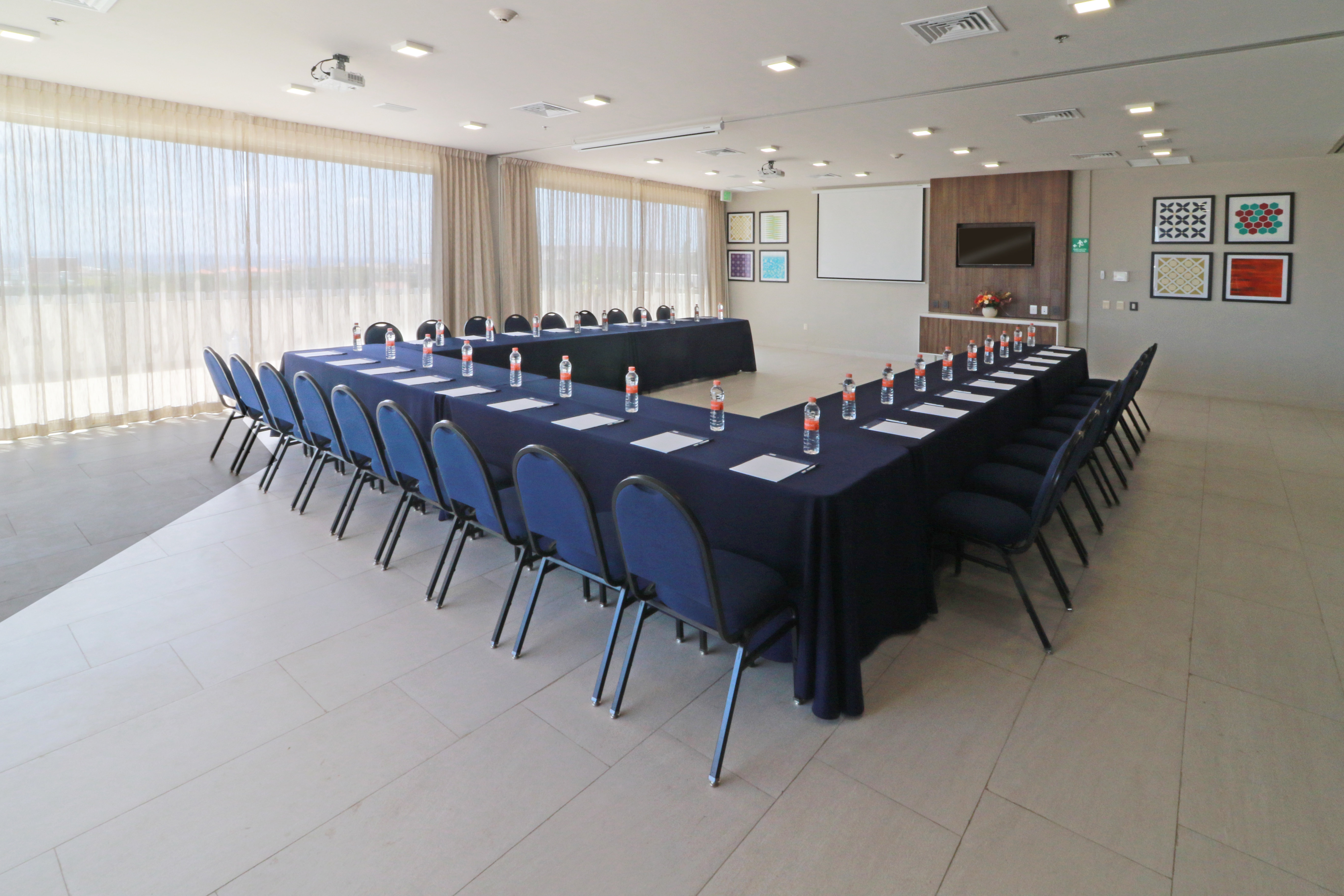 Holiday Inn Express And Suites Playa Del Carmen 59/74
