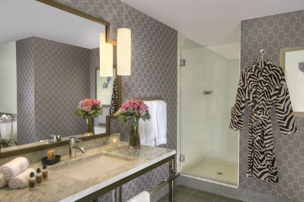 Kimpton Hotel Palomar Philadelphia 6/83