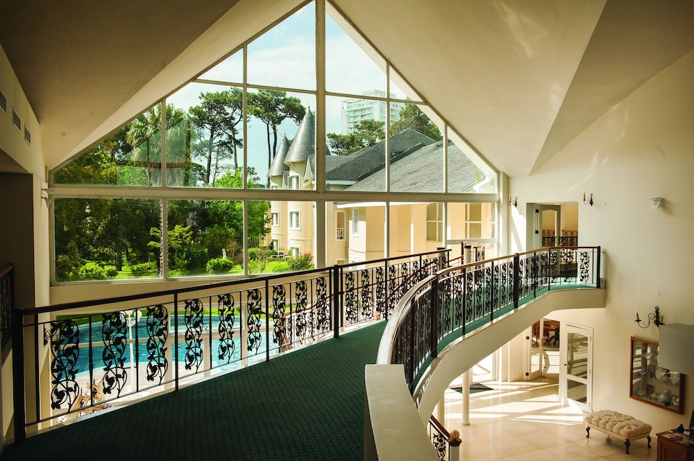 Parque Hotel Jean Clevers 44/78