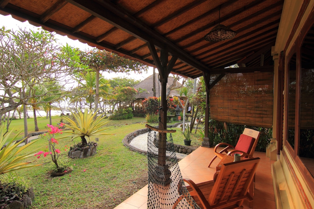 Puri Dajuma Beach Eco Resort & Spa 29/75
