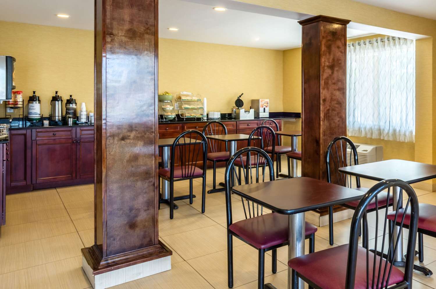FairBridge Inn Express Pittsfield MA 40/51