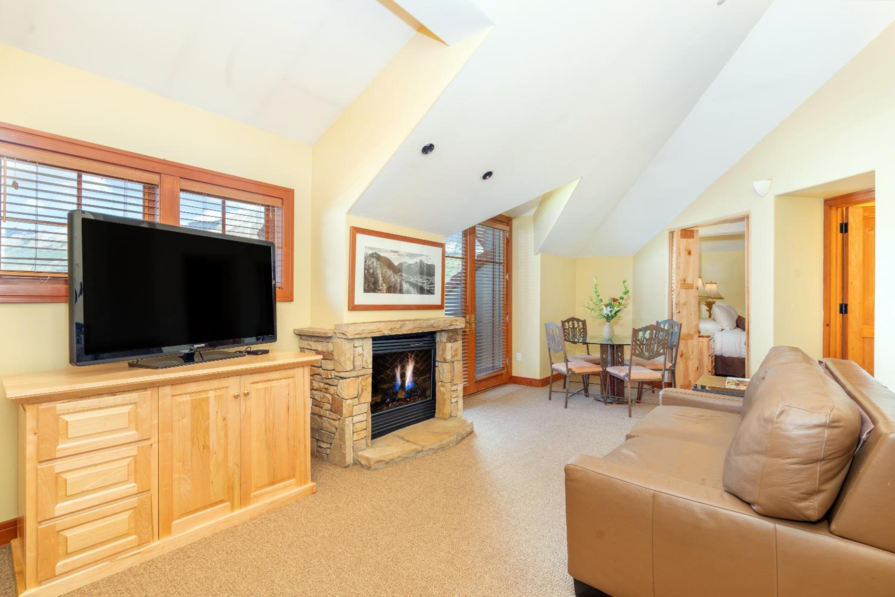 1 Bedroom, Condominium